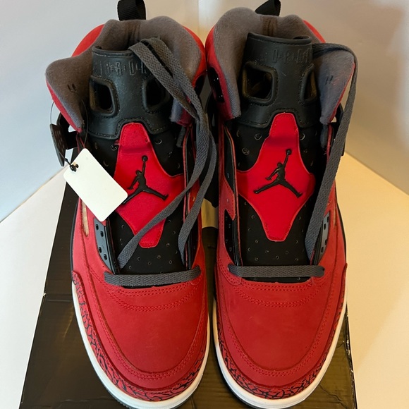 Jordan Spizike - Picture 10 of 13